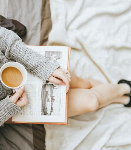 Неделята е уют и книга + 10 предложения от редакторката ни Кристина Къркалова